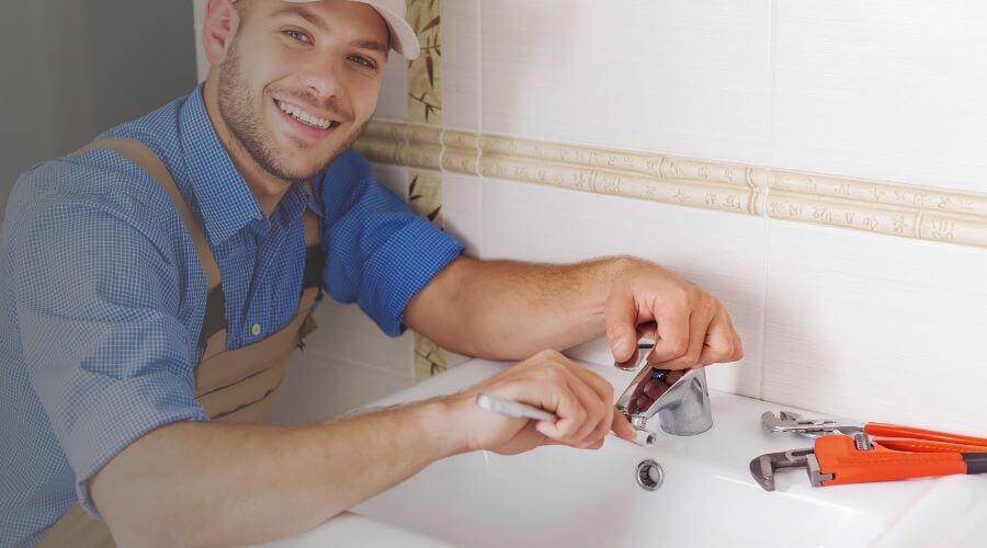 Handle or spout repair in Port Washington, NY